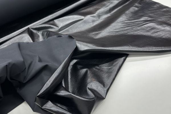 Кожа черная эластичная на трикотажной основе